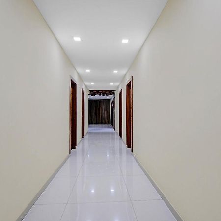 Hotel Navjivan Himatnagar 외부 사진