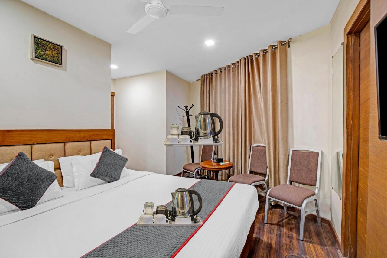Hotel Navjivan Himatnagar 외부 사진